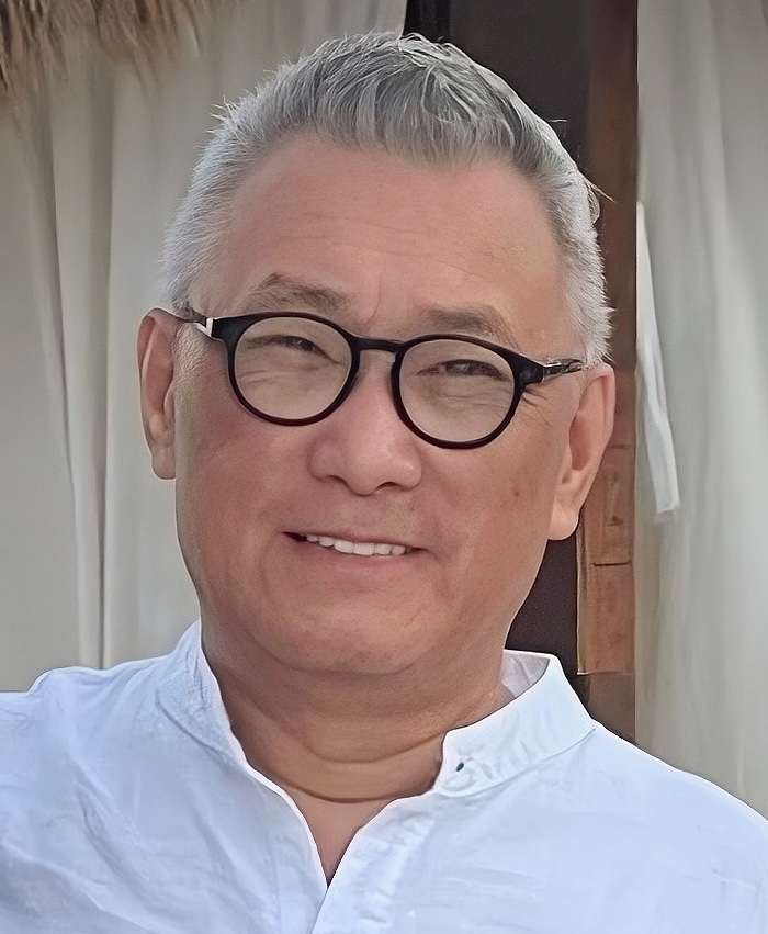 Placeholder image to be replaced with Warren Ta's photo
